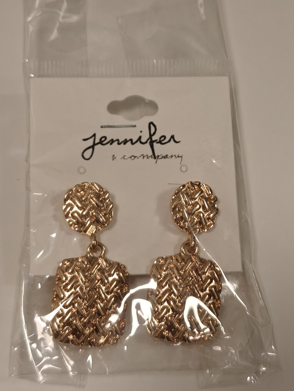 Jennifer & Company gold-tone dangle earrings feature a textured woven basketweav